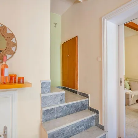 Vasiliki Town House Apartment *