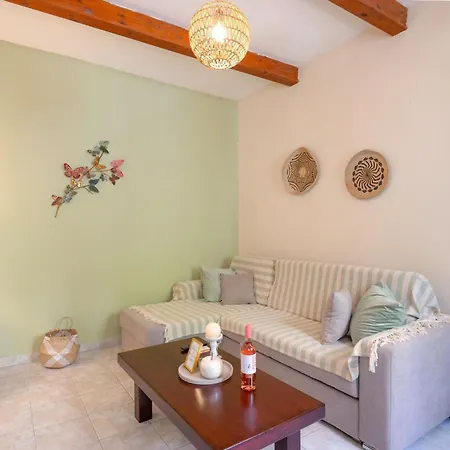Vasiliki Town House Apartment
